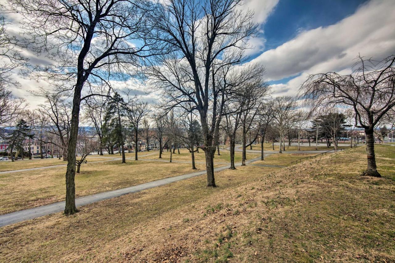 Reading Apt, Walk To Shops, Dining And City Park! Exterior foto
